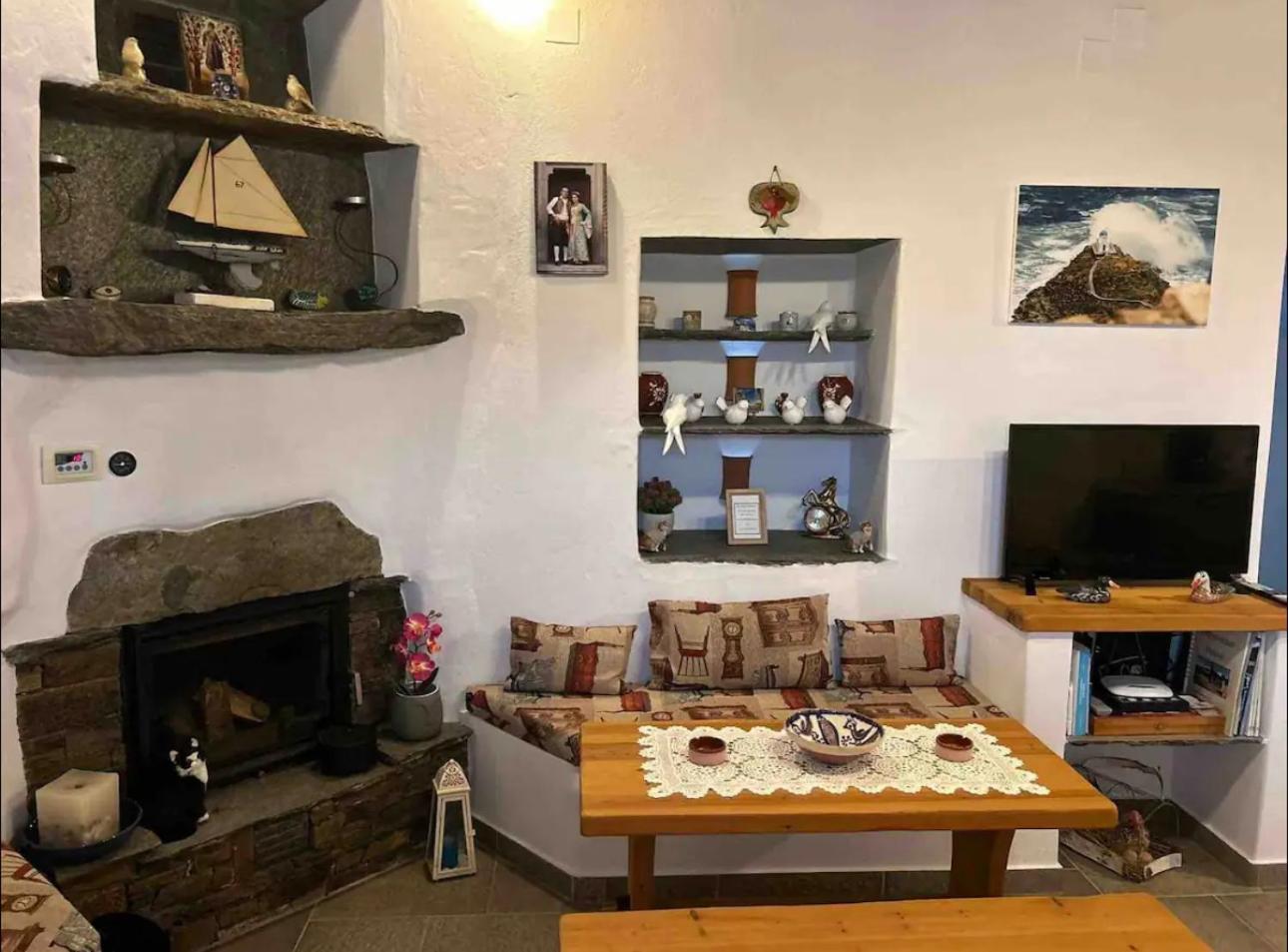 Apartamento Diavrouxas House In Sifnos Cherronisos  Exterior foto